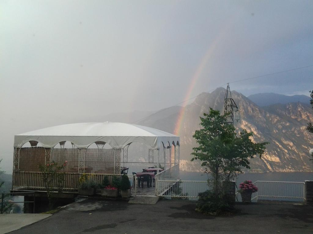 Hotel Poggio D'Oro Рива ди Солто Екстериор снимка