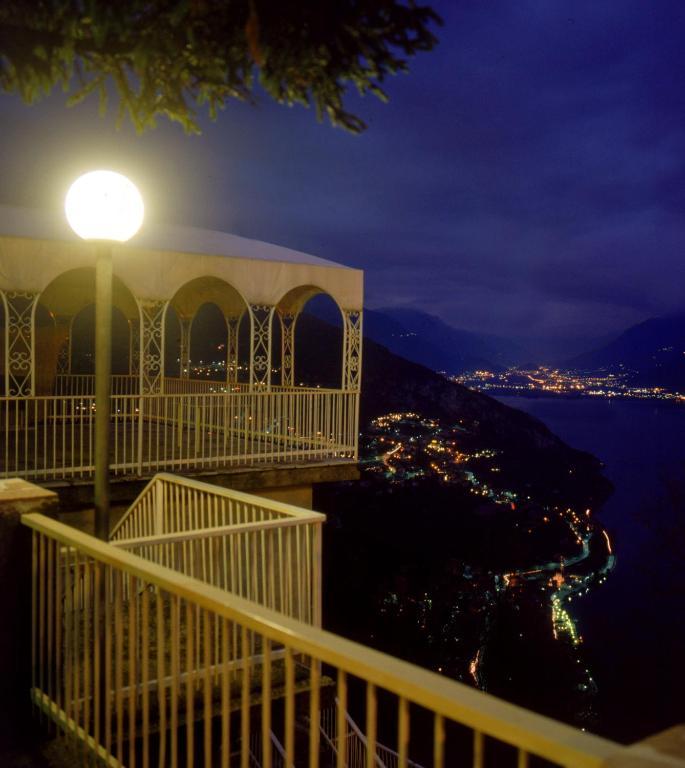 Hotel Poggio D'Oro Рива ди Солто Екстериор снимка