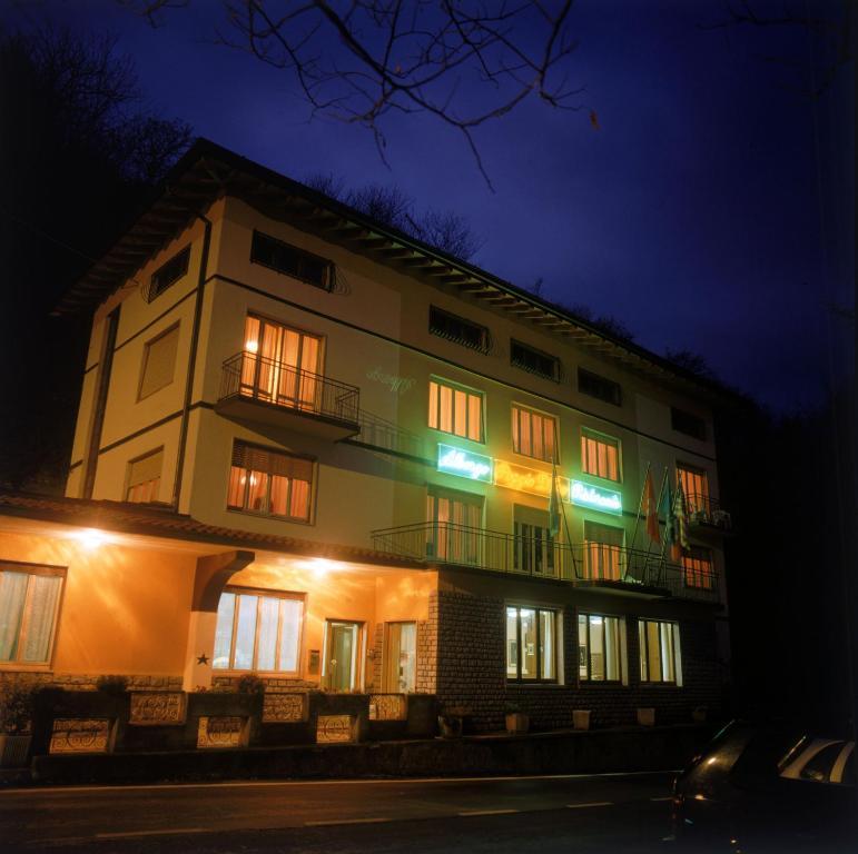 Hotel Poggio D'Oro Рива ди Солто Екстериор снимка