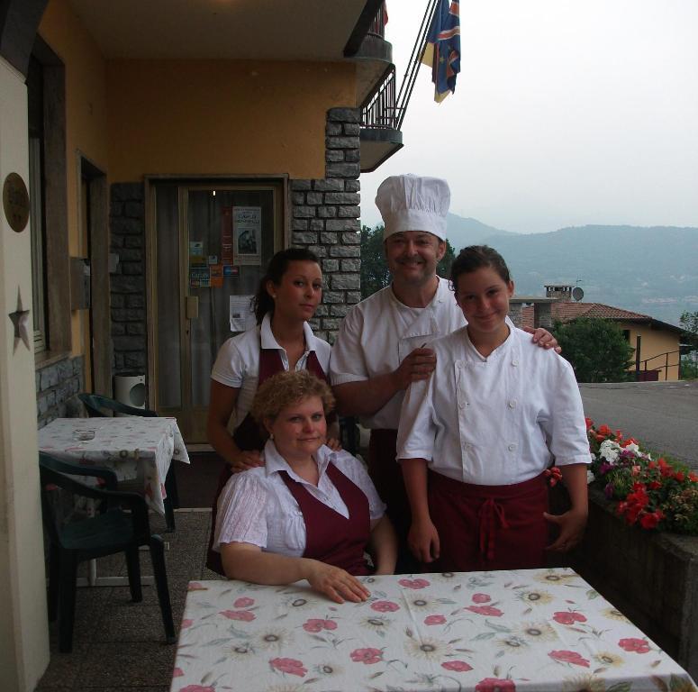 Hotel Poggio D'Oro Рива ди Солто Екстериор снимка
